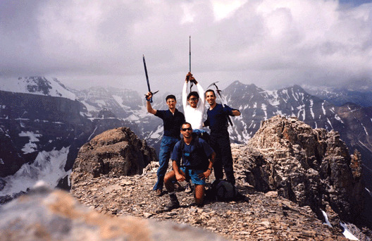 カナダエッフェル山頂での記念写真
